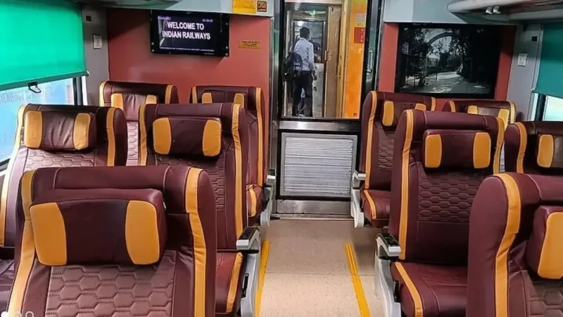 Taj Mahal Tour by Gatimaan Express Train