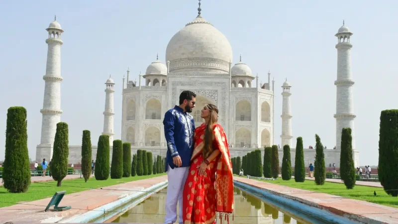 Taj Mahal and Agra Tour by Premium Cars