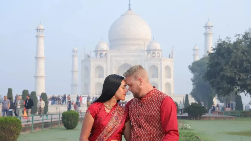 Taj Mahal and Agra Tour by Premium Cars