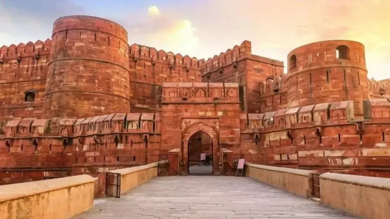 Taj Mahal and Agra Tour by Premium Cars