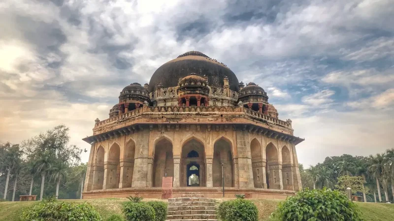 Golden Triangle Tour with Amritsar 6N7D