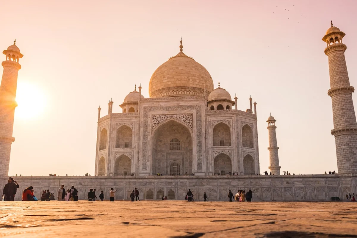 Taj Mahal Sunirse